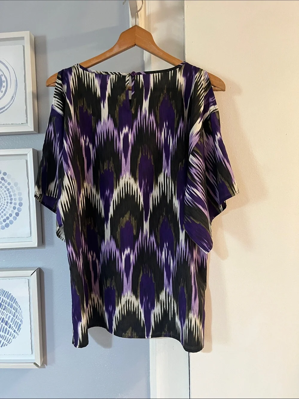 Michael Kors Cold Shoulder Purple and Black Ikat Short Sleeve Blouse Size M